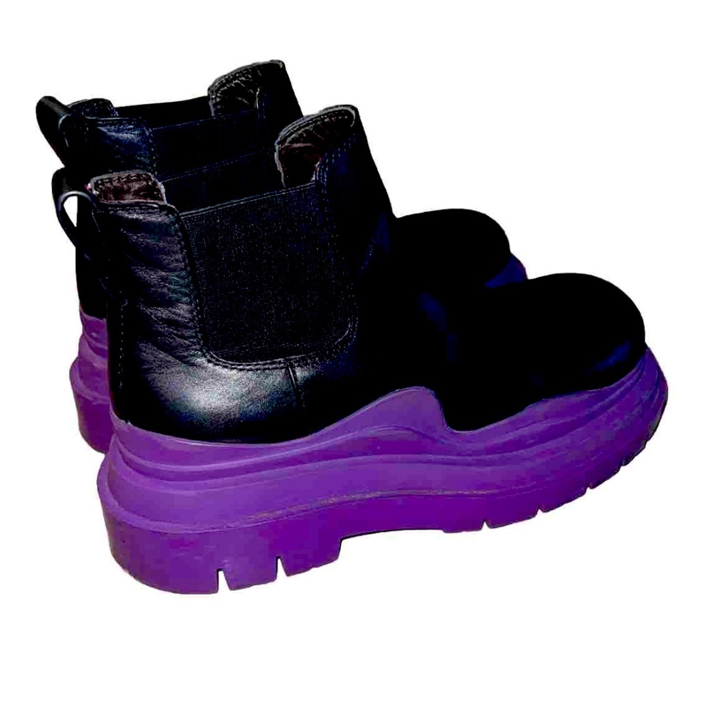 $1350 Bottega Veneta Mens Leather Tire Boots Low Cut Black Purple 10 US / 43